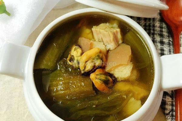 淡菜肘子肉咸菜汤的做法图解7