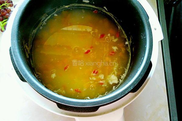 大米南瓜枸杞粥的做法图解6