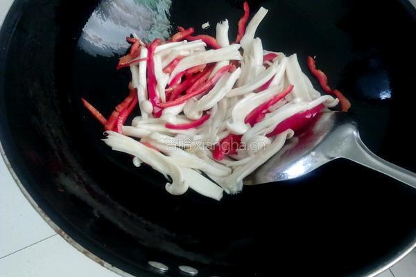 豇豆炒雪花菇的做法图解5