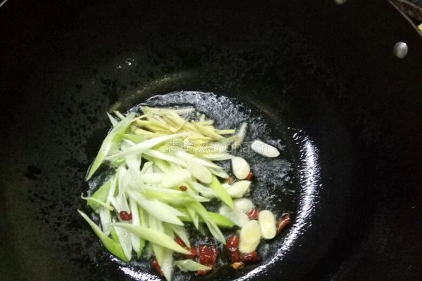 醋溜娃娃菜的做法图解3