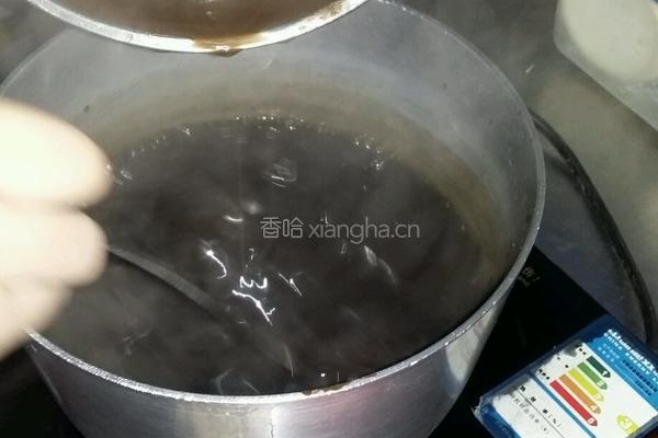 蜂蜜养生龟灵糕的做法图解2