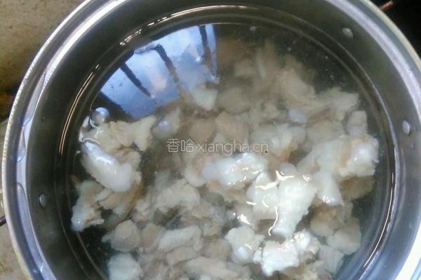 冬瓜玉米排骨汤的做法图解4