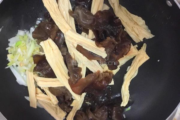 红烧腐竹的做法图解4