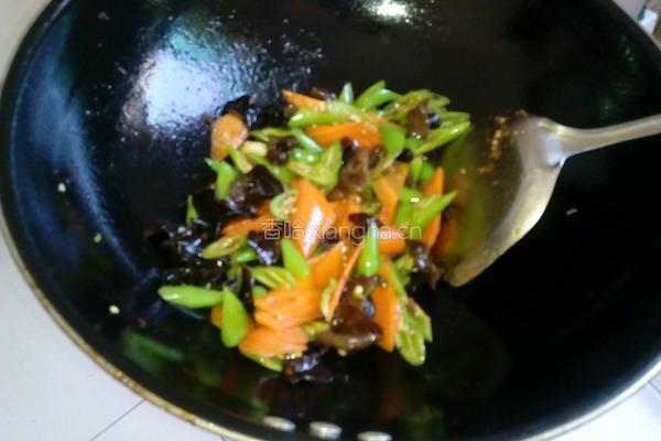 农家小炒肉的做法图解7