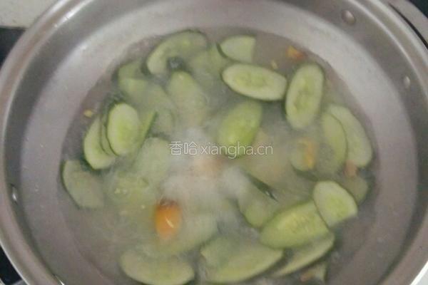 黄瓜皮蛋汤的做法图解4