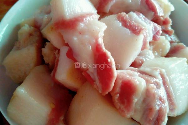 红烧肉炖土豆的做法图解3