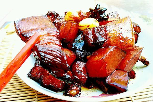 红烧肉炖土豆的做法图解13
