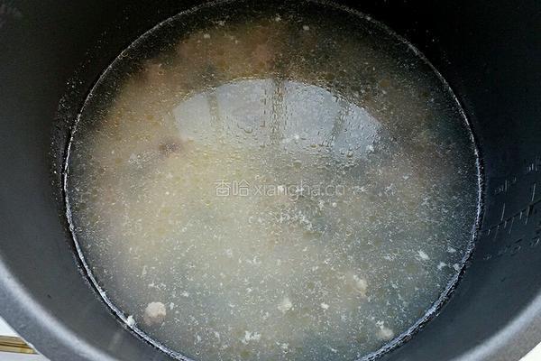 皮蛋瘦肉粥的做法图解8
