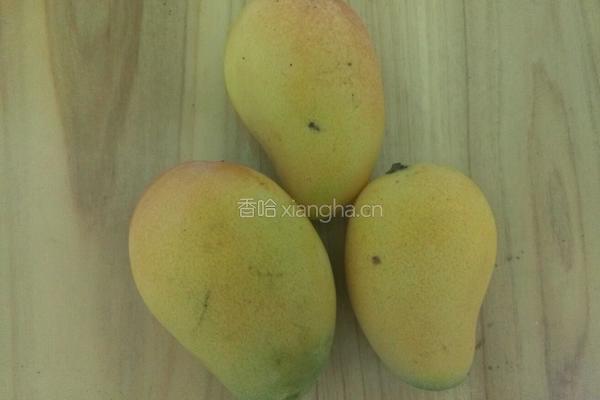 芒果椰奶西米露的做法图解1