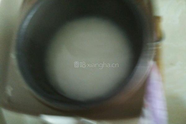 青菜瘦肉粥的做法图解1