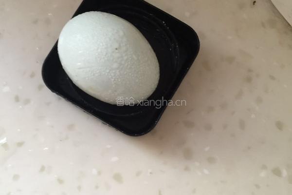 黄瓜丝炒蛋的做法图解2