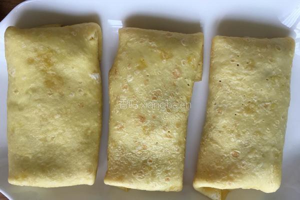 鸡蛋饼包炒饭的做法图解7