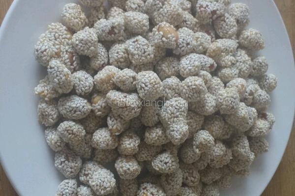 芝麻花生米的做法图解2