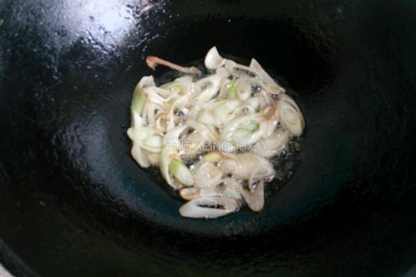 豆角鸡蛋面的做法图解1