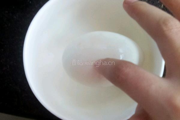 自制咸鸭蛋的做法图解3