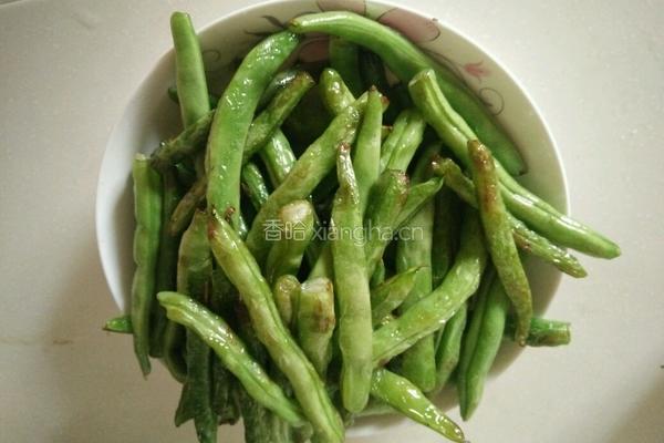 干煸四季豆的做法图解3
