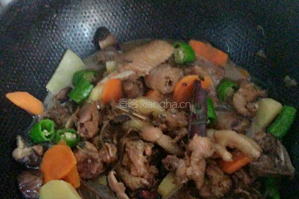 香菇土豆炖鸡的做法图解15