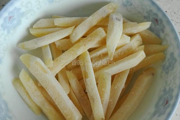炸土豆的做法图解1