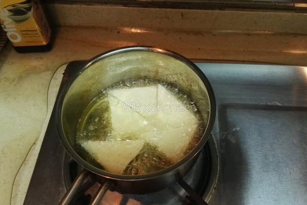 海鲜砂锅豆腐的做法图解4