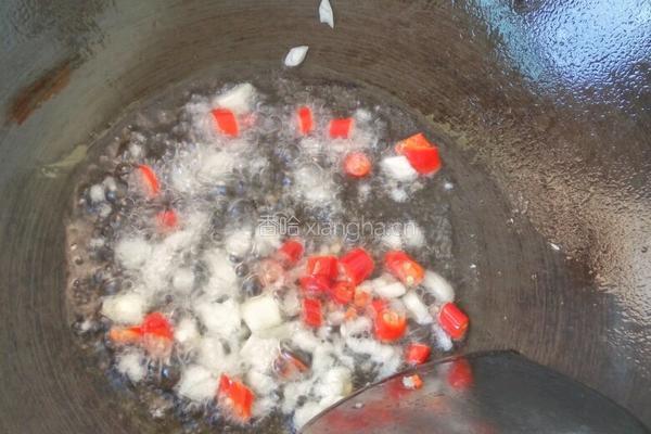 青椒五香毛豆的做法图解4