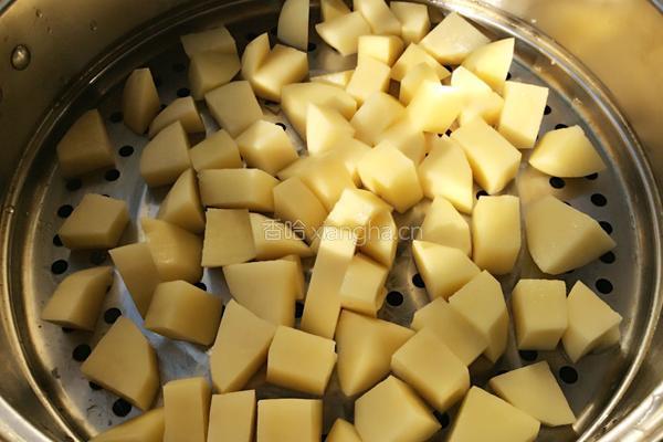 土豆泥球烧牛肉的做法图解5