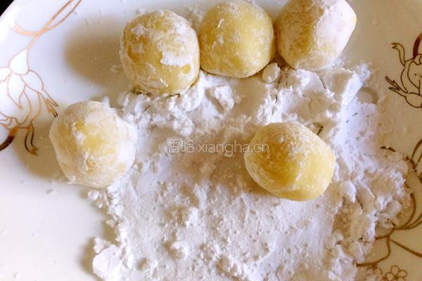 土豆泥球烧牛肉的做法图解8