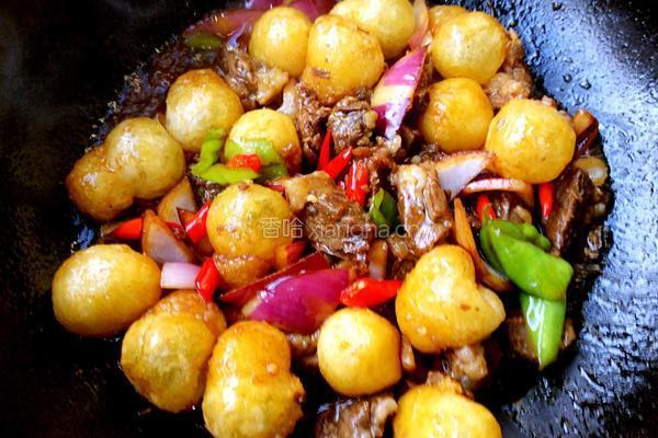 土豆泥球烧牛肉的做法图解15