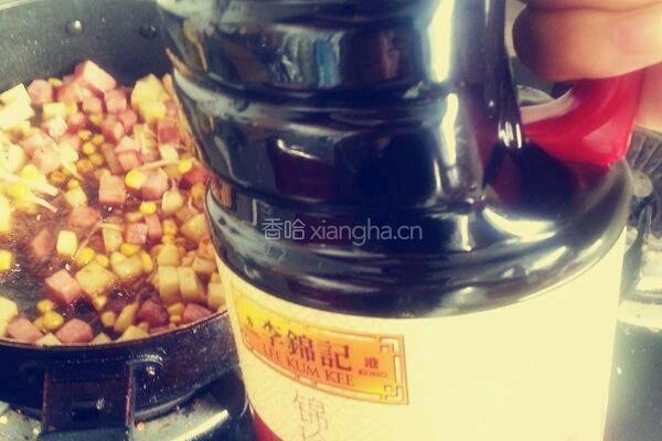 自创土豆玉米金针菇焖面的做法图解3