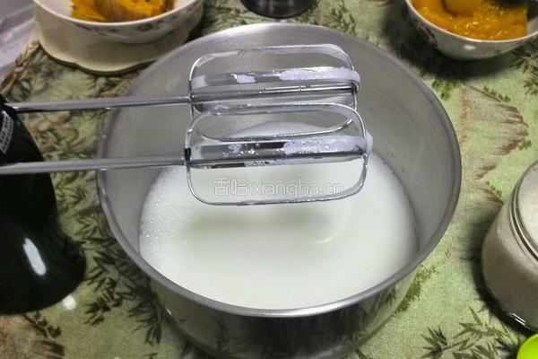 南瓜泥戚风蛋糕8寸的做法图解8