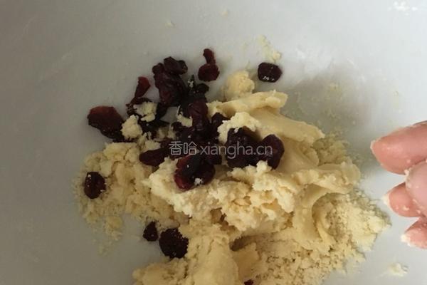 炼乳蔓越梅饼干的做法图解3