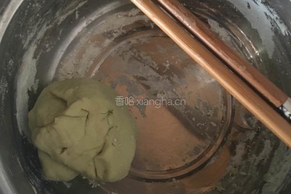 芹菜手擀面的做法图解2