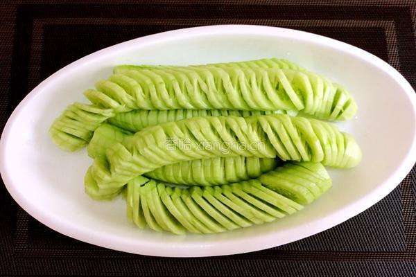 酸辣蓑衣黄瓜的做法图解7