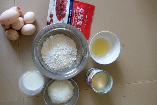 蔓越莓干蛋糕卷的做法图解1