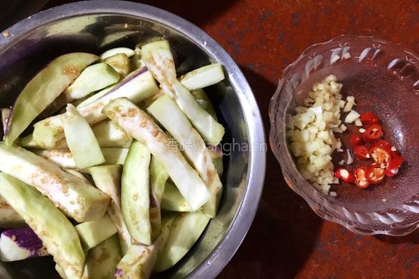 鱼香茄子的做法图解3