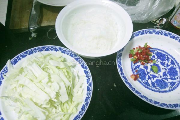 粉丝包菜的做法图解1