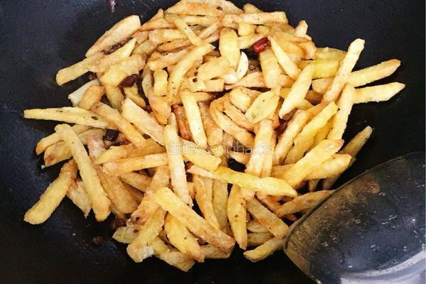 干煸土豆条的做法图解8