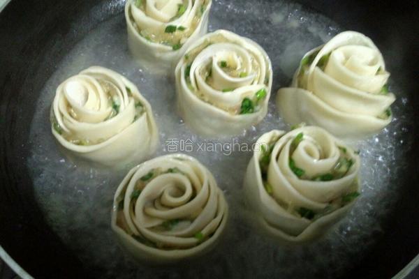 火红玫瑰饺的做法图解6