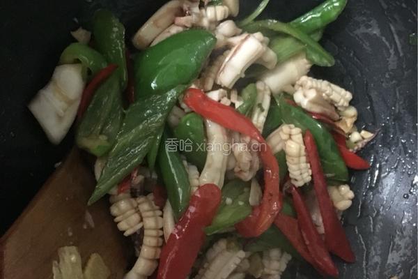 双椒炒鱿鱼的做法图解8