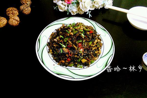 双椒腌菜炒肉丁