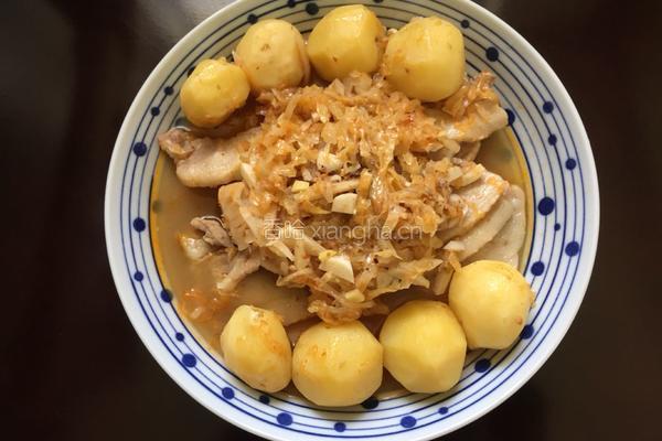 东北酸菜洋芋仔五花肉的做法图解6