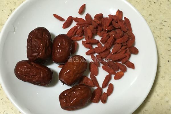酒糟乌鸡汤的做法图解3
