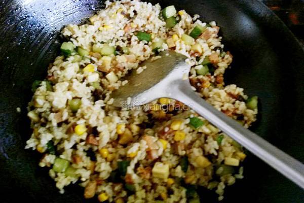 腊肠时蔬咖哩炒饭的做法图解8