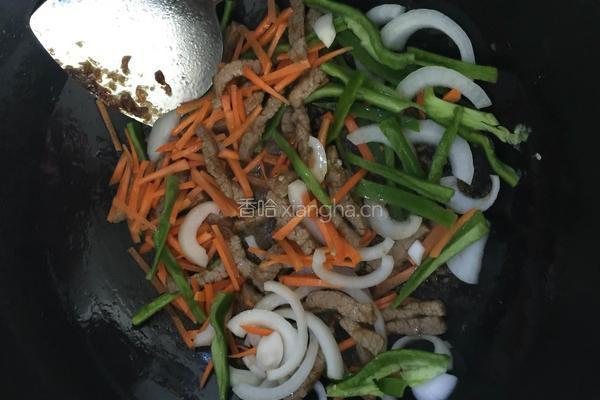 黑椒牛柳炒意面的做法图解8