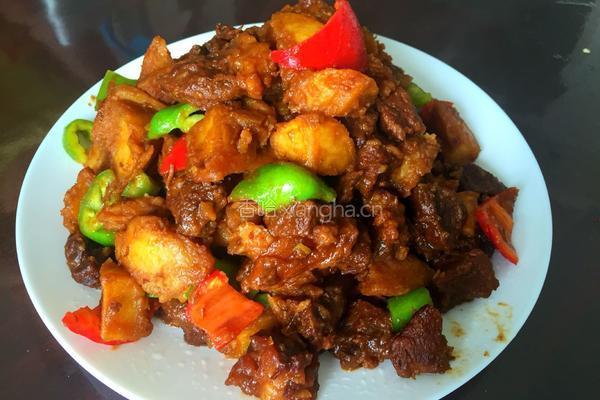 土豆烧牛腱子的做法图解12
