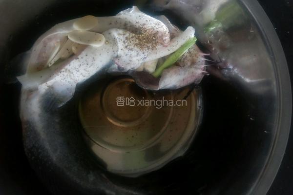凉拌鱼的做法图解2