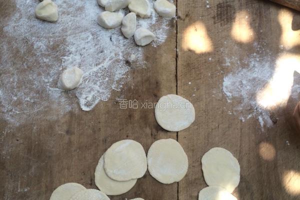 茄子粉条馅饺子的做法图解11