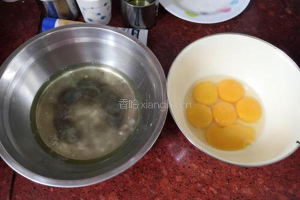 电饭煲蛋糕的做法图解2