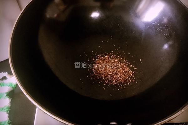 红枣莲子大麦茶的做法图解2
