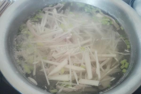 小肠瘦肉汤的做法图解6