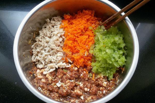 猪肉杏鲍菇饺子的做法图解7